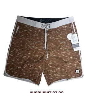 Vuori Athletic Brown and White Shorts with Elastic Waistband